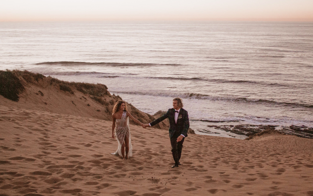 Rachel Christopherson San Luis Obispo Montana de Oro wedding photos holding hands 