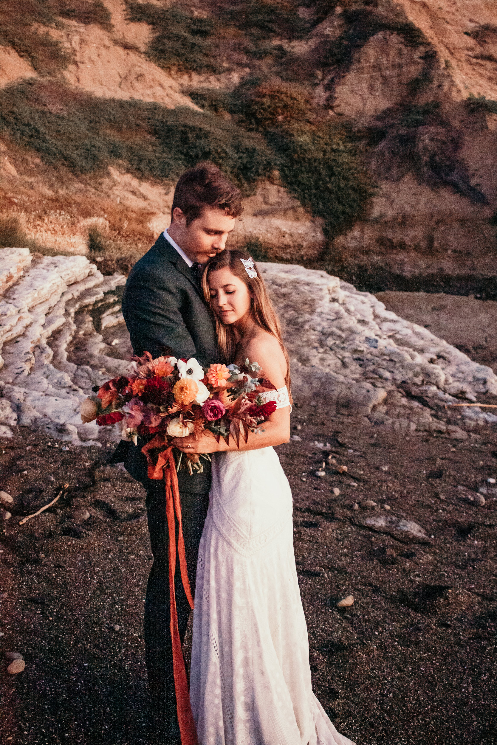 Santa Barbara elopement San Luis Obispo beach elopement Big Sur elopement Santa Barbara boho bride and groom best San Luis Obispo outdoor elopement location California beach elopement boho wedding dress Inspo California coast dream elopement location boho suit for groom boho wedding bouquet best Santa Barbara elopement location Rachel Christopherson photography 