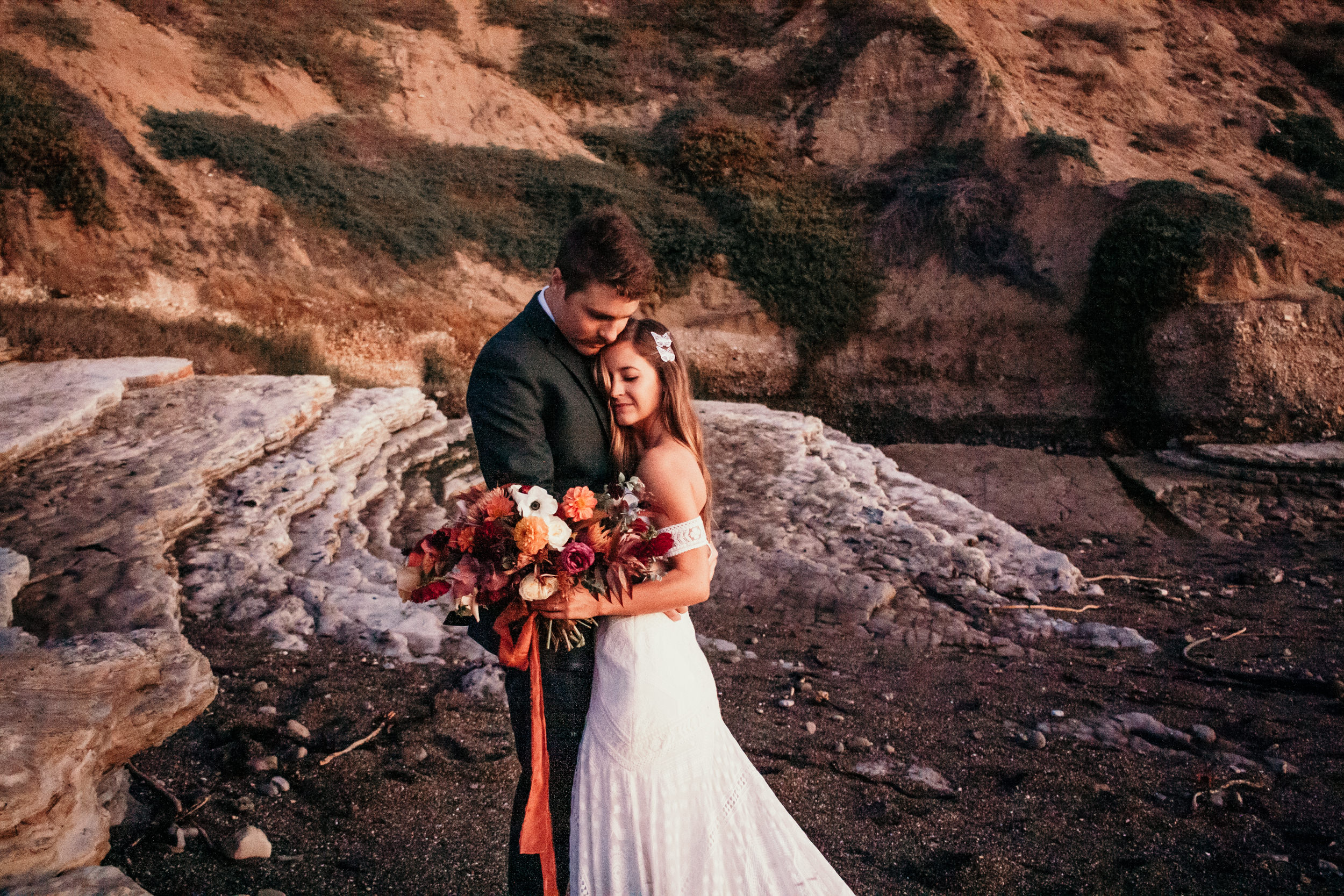 Santa Barbara elopement San Luis Obispo beach elopement Big Sur elopement Santa Barbara boho bride and groom best San Luis Obispo outdoor elopement location California beach elopement boho wedding dress Inspo California coast dream elopement location boho suit for groom boho wedding bouquet best Santa Barbara elopement location Rachel Christopherson photography 
