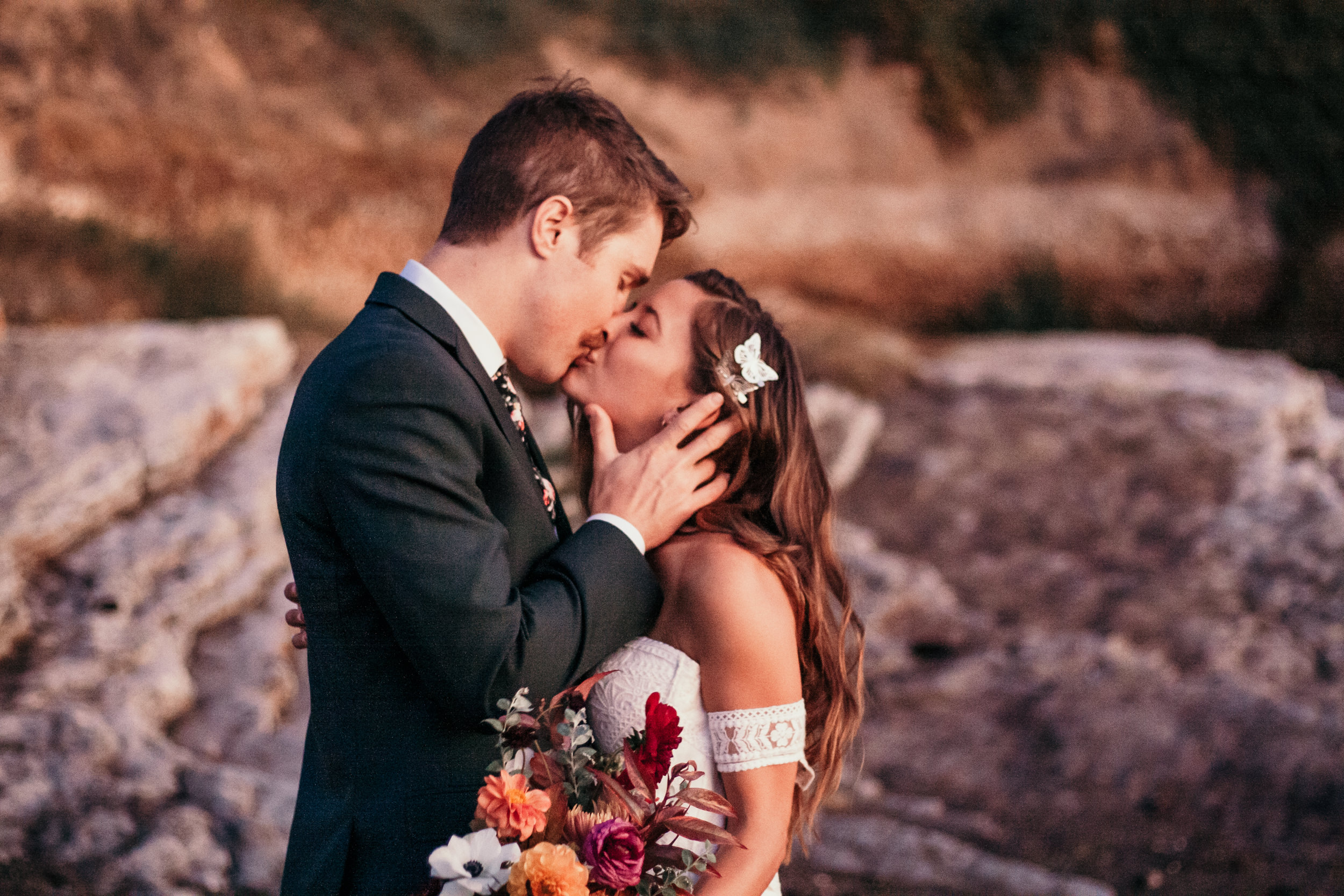 Santa Barbara elopement San Luis Obispo beach elopement Big Sur elopement Santa Barbara boho bride and groom best San Luis Obispo outdoor elopement location California beach elopement boho wedding dress Inspo California coast dream elopement location boho suit for groom boho wedding bouquet best Santa Barbara elopement location Rachel Christopherson photography 