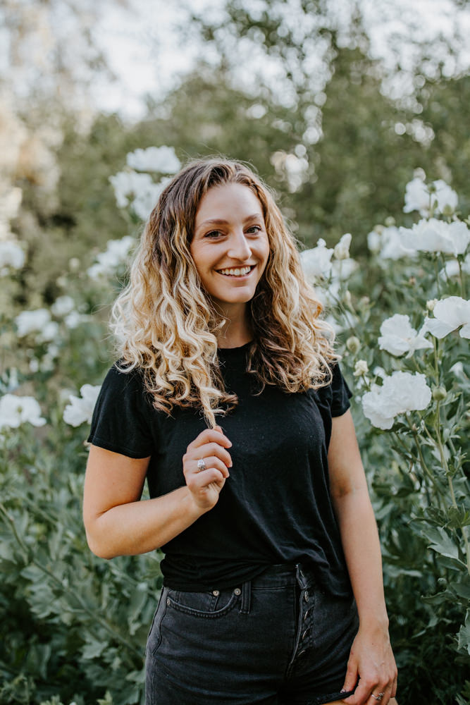 UC Davis Arboretum Portrait Session Sacramento portrait session garden shoot curly hair photos portrait shoot outfit inspo lifestyle photoshoot Sacramento headshot curly blonde hair headshot Rachel Christopherson photography 