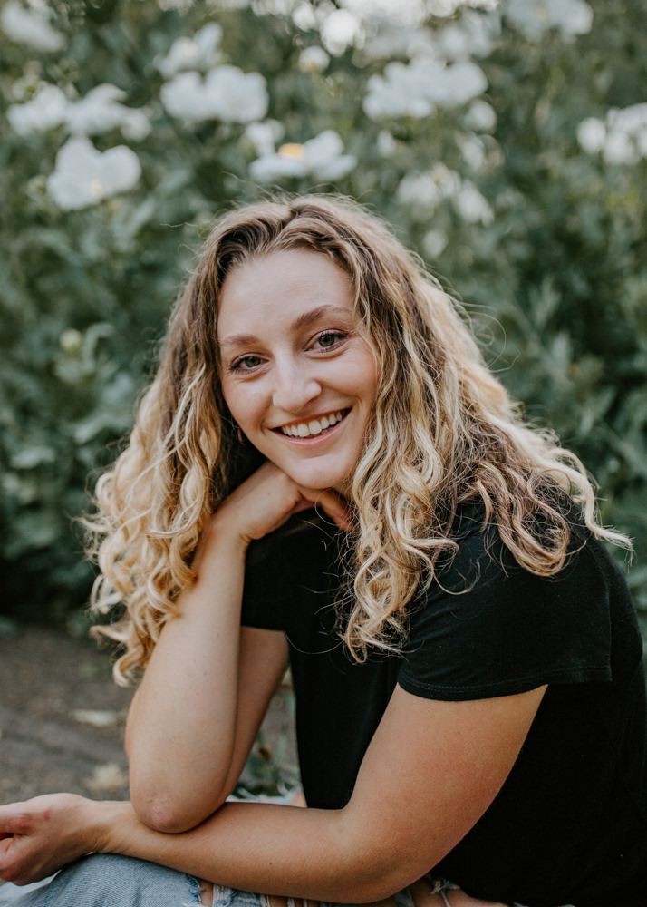 UC Davis Arboretum Portrait Session Sacramento portrait session garden shoot curly hair photos portrait shoot outfit inspo lifestyle photoshoot Sacramento headshot curly hair headshot classic headshot pose Rachel Christopherson photography 