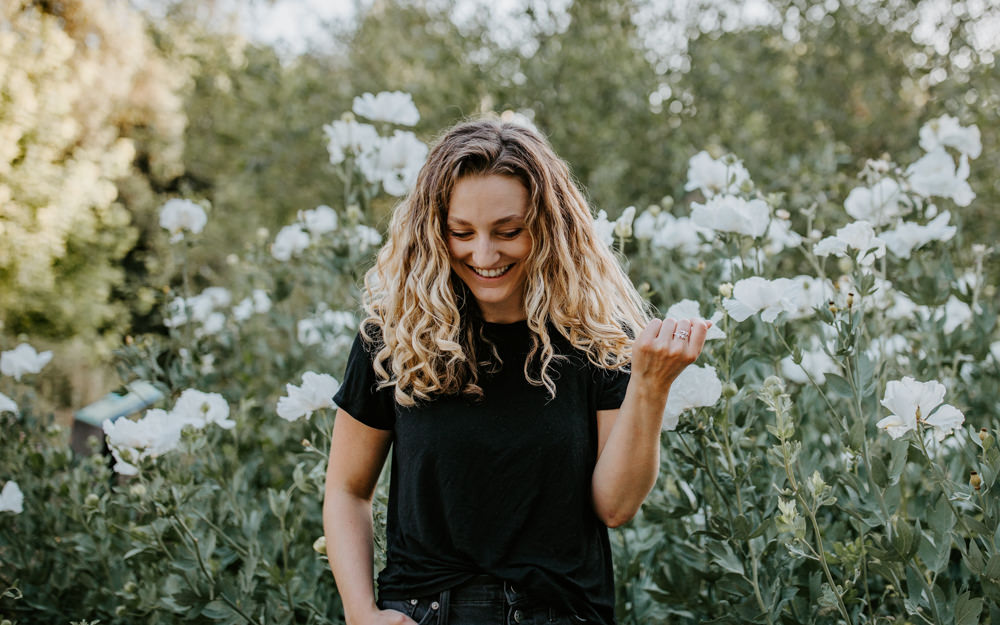 UC Davis Arboretum Portrait Session Sacramento portrait session garden shoot curly hair photos portrait shoot outfit inspo lifestyle photoshoot canded Sacramento headshot curly hair headshot Rachel Christopherson photography 