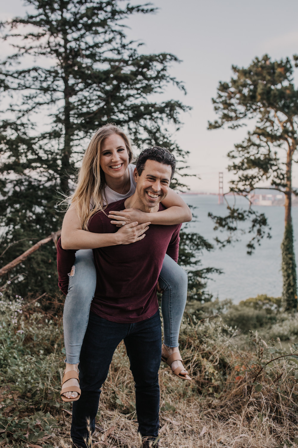 San Francisco Golden Gate Bridge Engagement Session SF golden gate bridge photo couples posing inspo engagement session outfit Inspo free spirit engagement photos wild and free engagement session bay area bride Rachel christopherson Photography