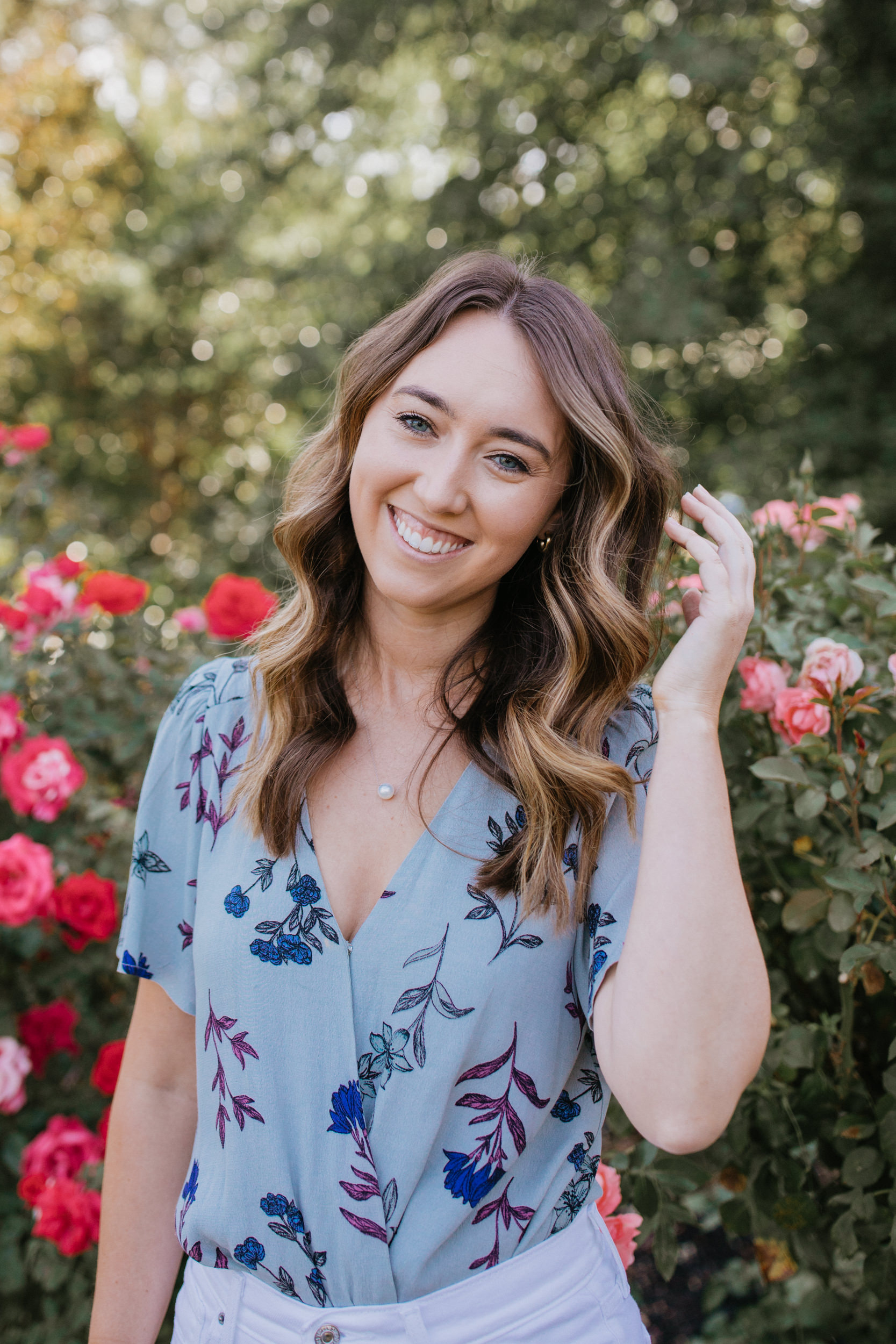 Sacramento headshot garden photoshoot Mckinley park Sacramento family photos portrait photo session headshots posing inspiration portrait natural posing Sacramento best places to take headshots photos Northern California headshots photoshoot portraits outfit inspo Rachel Christopherson Photography