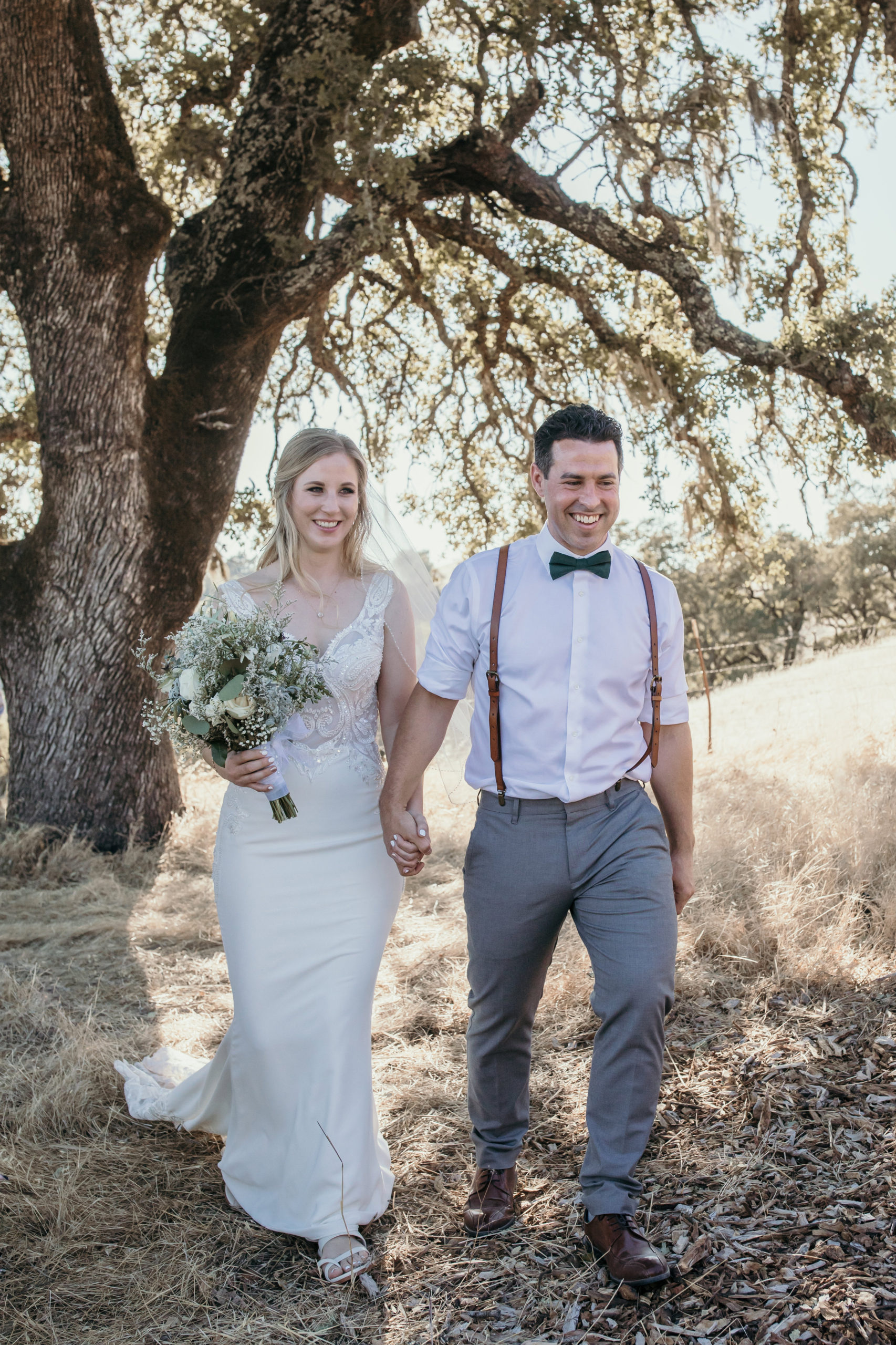 Sonoma micro wedding / winery micro wedding / Sonoma elopement / Sonoma intimate wedding / Sonoma California micro wedding / villa estate wedding / how to have a micro wedding / tips for planning a micro wedding / best places to have a micro wedding in Northern California / Rachel Christopherson Photography  / oak tree wedding ceremony / intimate wedding ceremony / micro wedding ceremony under oak tree 