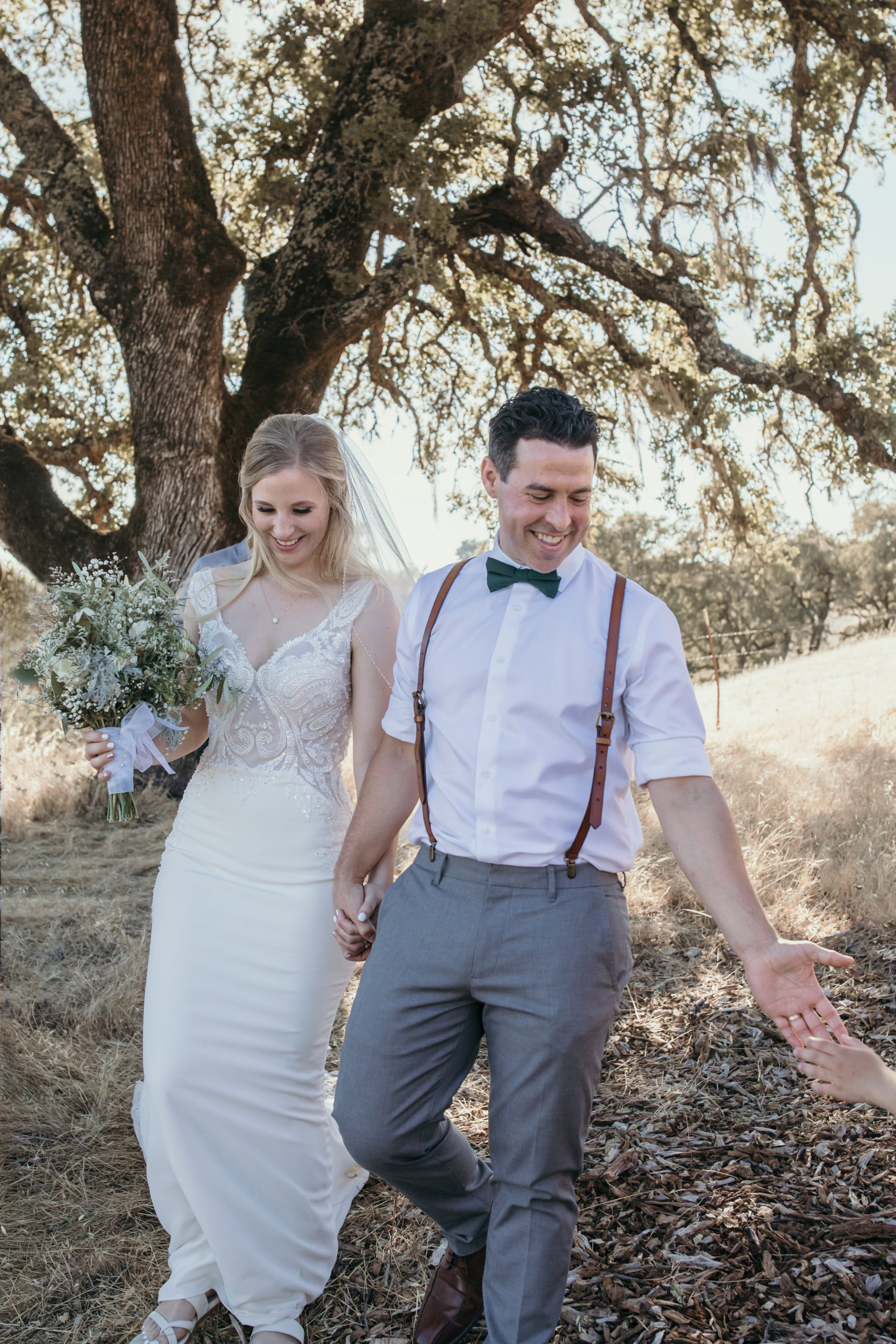 Sonoma micro wedding / winery micro wedding / Sonoma elopement / Sonoma intimate wedding / Sonoma California micro wedding / villa estate wedding / how to have a micro wedding / tips for planning a micro wedding / best places to have a micro wedding in Northern California / Rachel Christopherson Photography  / oak tree wedding ceremony / intimate wedding ceremony / micro wedding ceremony under oak tree 