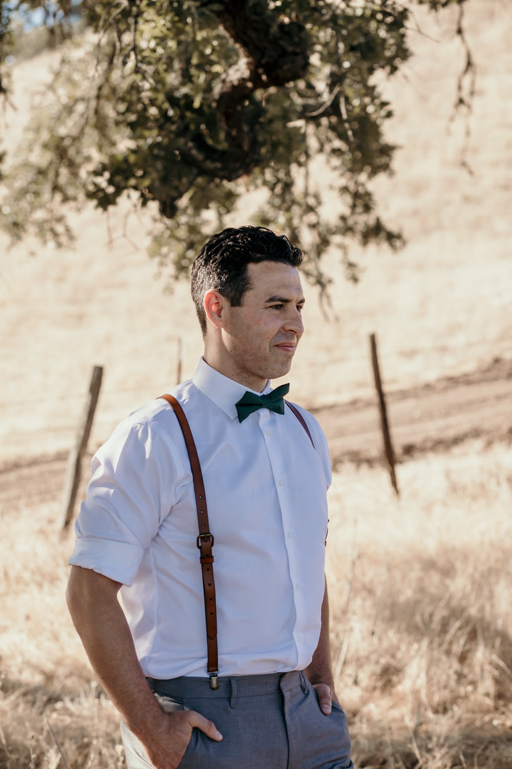 Sonoma micro wedding / winery micro wedding / Sonoma elopement / Sonoma intimate wedding / Sonoma California micro wedding / villa estate wedding / how to have a micro wedding / tips for planning a micro wedding / best places to have a micro wedding in Northern California / Rachel Christopherson Photography  / oak tree wedding ceremony / intimate wedding ceremony / micro wedding ceremony under oak tree 