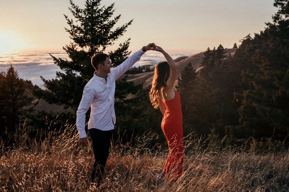 Muir Woods engagement photos, Mount Tamalpais engagement photos, best Bay Area outdoors engagement session locations, California mountains engagement photos, Mount Tamalpais above the clouds engagement photos, Bay Area engagement photographer, Bay Area couples photographer, San Francisco outdoors engagement photos, Muir Woods photoshoot, outdoorsy engagement photos, engagement photos outfit inspo, California engagement session dream locatio,n Rachel Christopherson photography 
