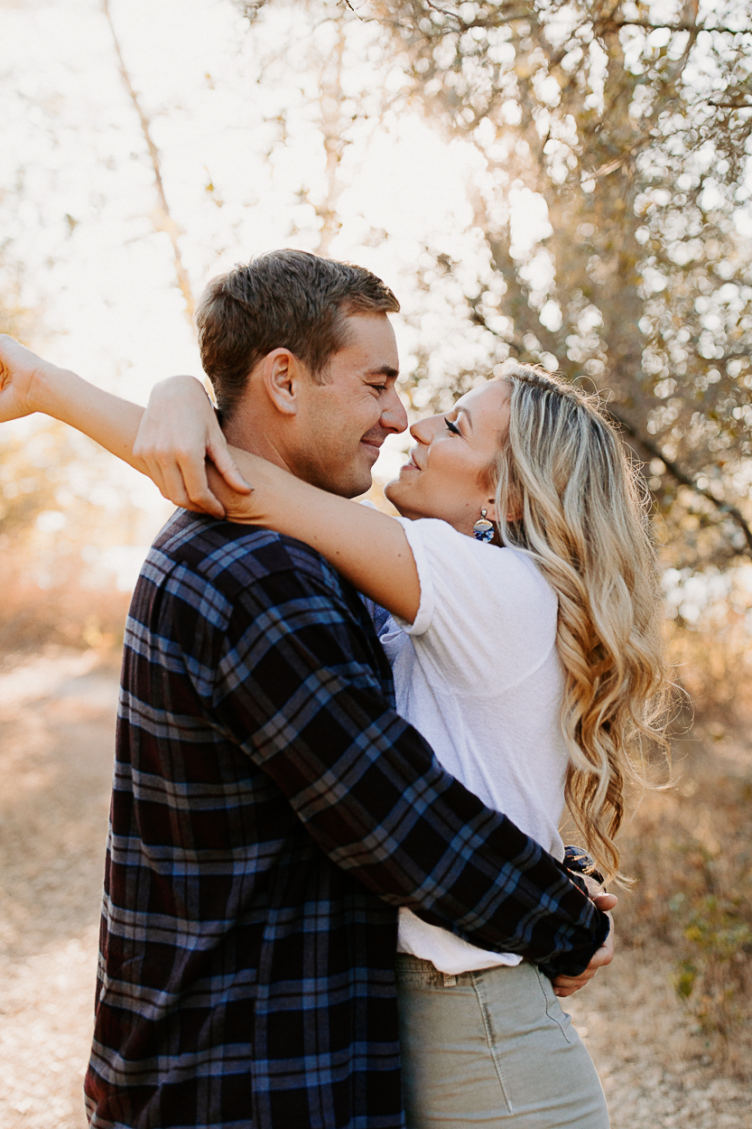 Sacramento engagement photos / sacramento engagement session / sacramento fall engagement photos / best sacramento engagement photo locations / sacramento engagement session locations / sacramento engagement photographer / sacramento wedding photographer / where to take engagement photos in sacramento / sacramento engagement photo inspo / folsom engagement session / engagement photo outfit inspo / engagement outfit inspo / what to wear for your engagement session / rachel christopherson photography