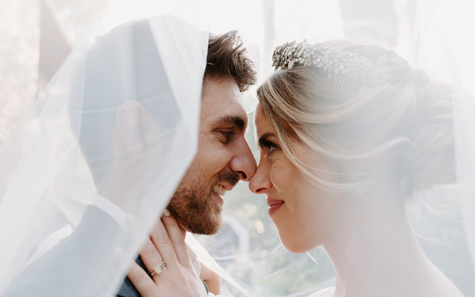 Bride and groom veil shot / bridal veil / bride veil / Bride and groom portraits / bride and groom wedding photos / Micro wedding / backyard wedding inspo / backyard wedding / intimate wedding / backyard micro wedding backyard elopement /sacramento micro wedding photography / norcal elopement / backyard garden wedding / garden micro wedding / boho backyard wedding / california micro wedding / norcal micro wedding / sacramento micro wedding / california elopement / sacramento wedding photographer 