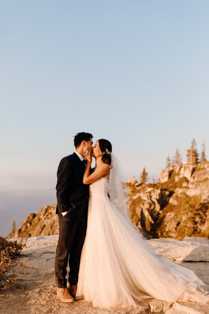 bride and groom sunset photos, Taft Point elopement, Yosemite Elopement, Glacier Point Elopement, best places to elope in california, northern california elopement, Rachel Christopherson Photography