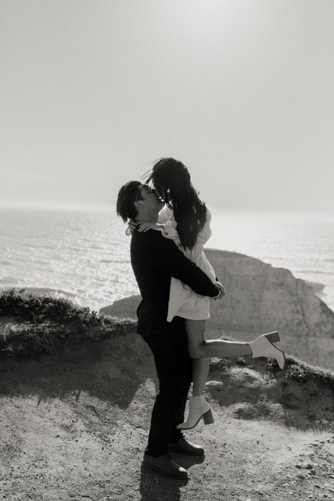 Rachel Christopherson Wedding and Elopement Photographer, santa cruz wedding photographer, Santa cruz engagement, santa cruz, big sur engagement photos, california beach engagement photos, california beach cliffs engagement, best places for engagement photos in northern california, best beaches for engagement photos in california, northern california engagement photos, california beach engagement photos, what to wear for engagement pictures, engagement photo outfit ideas