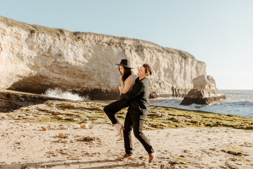 Rachel Christopherson Wedding and Elopement Photographer, santa cruz wedding photographer, Santa cruz engagement, santa cruz, big sur engagement photos, california beach engagement photos, california beach cliffs engagement, best places for engagement photos in northern california, best beaches for engagement photos in california, northern california engagement photos, california beach engagement photos, what to wear for engagement pictures, engagement photo outfit ideas