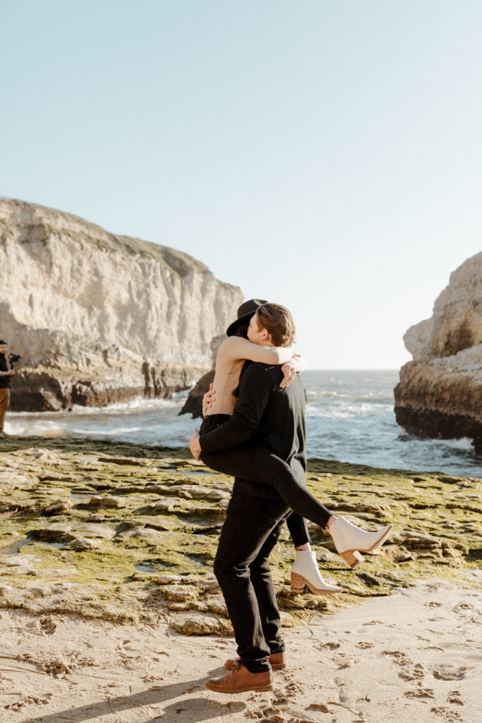 Rachel Christopherson Wedding and Elopement Photographer, santa cruz wedding photographer, Santa cruz engagement, santa cruz, big sur engagement photos, california beach engagement photos, california beach cliffs engagement, best places for engagement photos in northern california, best beaches for engagement photos in california, northern california engagement photos, california beach engagement photos, what to wear for engagement pictures, engagement photo outfit ideas