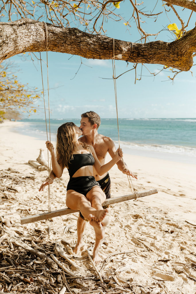 Oahu wedding photographer, Oahu engagement photos, best places to take photos in Oahu, best Oahu hikes, Hawaii wedding photographer, Hawaii engagement photos, best Hawaii hikes, Maui wedding photographer, Maui engagement photos, Kauai wedding photographer, Kauai engagement photos, what to wear for your engagement photos, engagement outfits, casual engagement photos outfits, neutral engagement photo outfits, tropical engagement photos, engagement photo ideas, what to wear for engagement pictures, beach engagement photos, Hawaii beaches, Rachel Christopherson Photography 