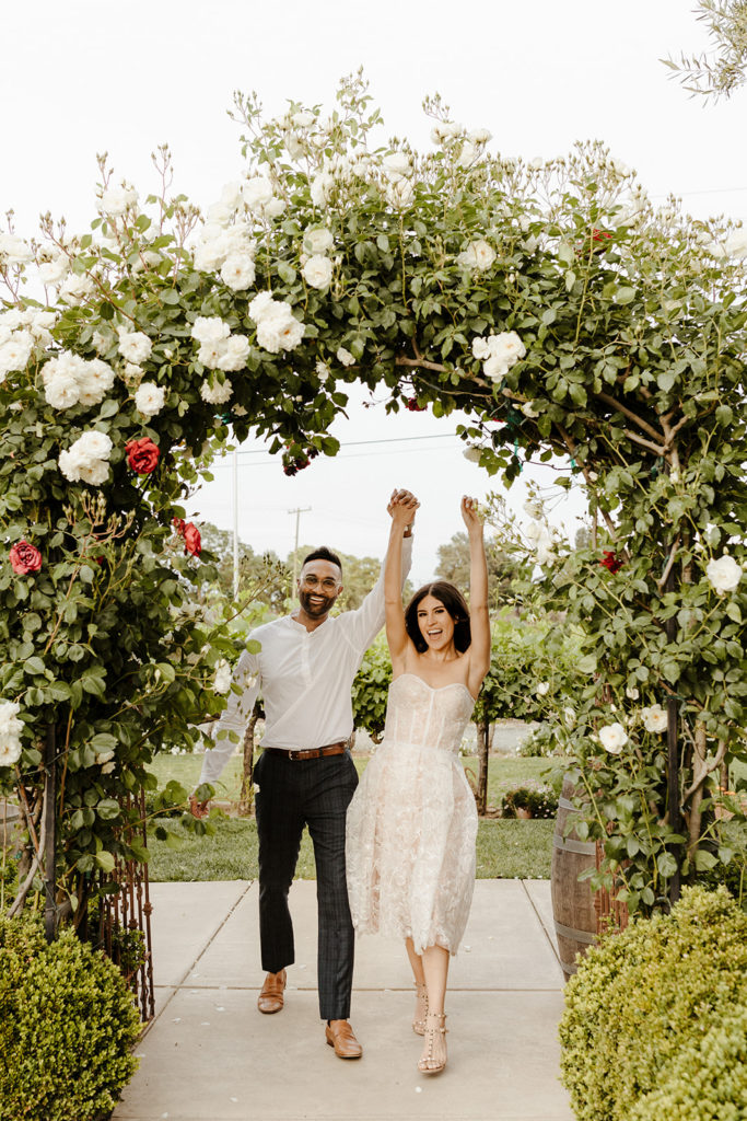 Sacramento engagement photos / sacramento engagement session / scribner bend winery / scribner bend engagements photos / scribner bend wedding / sacramento spring engagement photos / best sacramento engagement photo locations / sacramento engagement session locations / sacramento engagement photographer / sacramento wedding photographer / where to take engagement photos in sacramento / sacramento engagement photo inspo / engagement photo outfit inspo / engagement photo outfit ideas / spring engagement photos / what to wear for your engagement session / rachel christopherson photography
