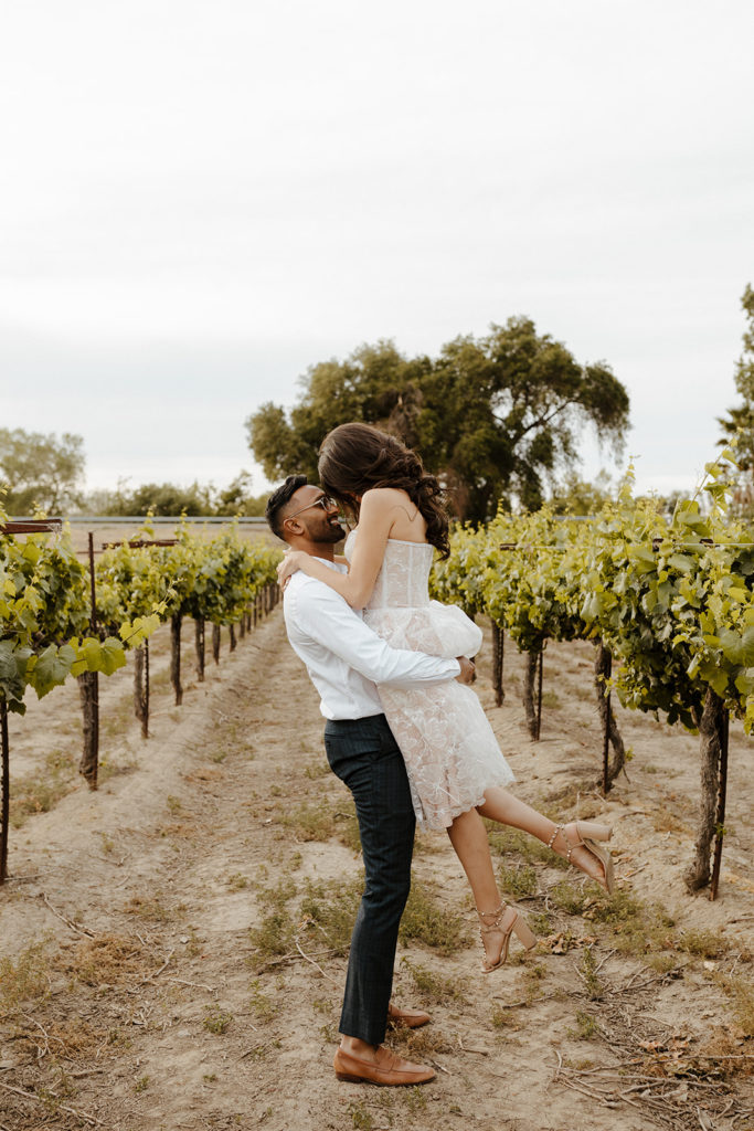 Sacramento engagement photos / sacramento engagement session / scribner bend winery / scribner bend engagements photos / scribner bend wedding / sacramento spring engagement photos / best sacramento engagement photo locations / sacramento engagement session locations / sacramento engagement photographer / sacramento wedding photographer / where to take engagement photos in sacramento / sacramento engagement photo inspo / engagement photo outfit inspo / engagement photo outfit ideas / spring engagement photos / what to wear for your engagement session / rachel christopherson photography