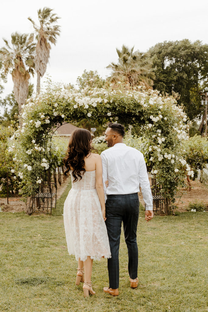 Sacramento engagement photos / sacramento engagement session / scribner bend winery / scribner bend engagements photos / scribner bend wedding / sacramento spring engagement photos / best sacramento engagement photo locations / sacramento engagement session locations / sacramento engagement photographer / sacramento wedding photographer / where to take engagement photos in sacramento / sacramento engagement photo inspo / engagement photo outfit inspo / engagement photo outfit ideas / spring engagement photos / what to wear for your engagement session / rachel christopherson photography