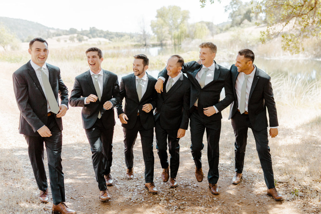 Sacramento wedding, sacramento wedding photographer, river highlands ranch, river highlands ranch wedding, barn wedding sacramento, rustic wedding venue sacramento, best places to get married in sacramento, vineyard wedding sacramento, sacramento winery wedding, northern california barn wedding venues, rachel christopherson photography, groom portrait, groomsmen getting ready
