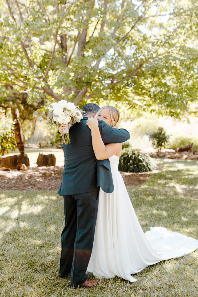 Sacramento wedding, sacramento wedding photographer, river highlands ranch, river highlands ranch wedding, barn wedding sacramento, rustic wedding venue sacramento, best places to get married in sacramento, vineyard wedding sacramento, sacramento winery wedding, northern california barn wedding venues, rachel christopherson photography, father daughter first look 