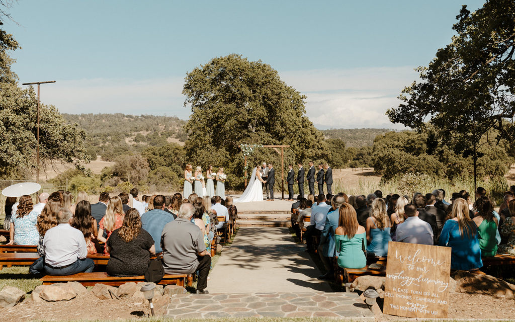 Sacramento wedding, sacramento wedding photographer, river highlands ranch, river highlands ranch wedding, barn wedding sacramento, rustic wedding venue sacramento, best places to get married in sacramento, vineyard wedding sacramento, sacramento winery wedding, northern california barn wedding venues, rachel christopherson photography, rustic wedding ceremony