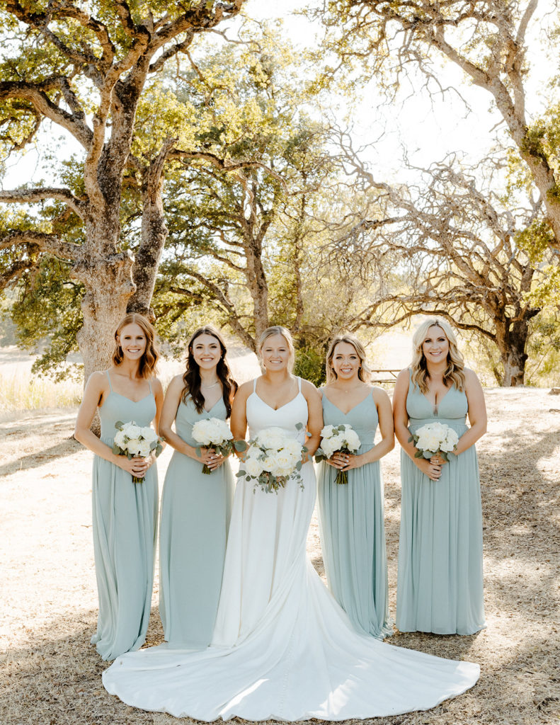 Sacramento wedding, sacramento wedding photographer, river highlands ranch, river highlands ranch wedding, barn wedding sacramento, rustic wedding venue sacramento, best places to get married in sacramento, vineyard wedding sacramento, sacramento winery wedding, northern california barn wedding venues, rachel christopherson photography, blue bridesmaids dresses, white wedding flowers 