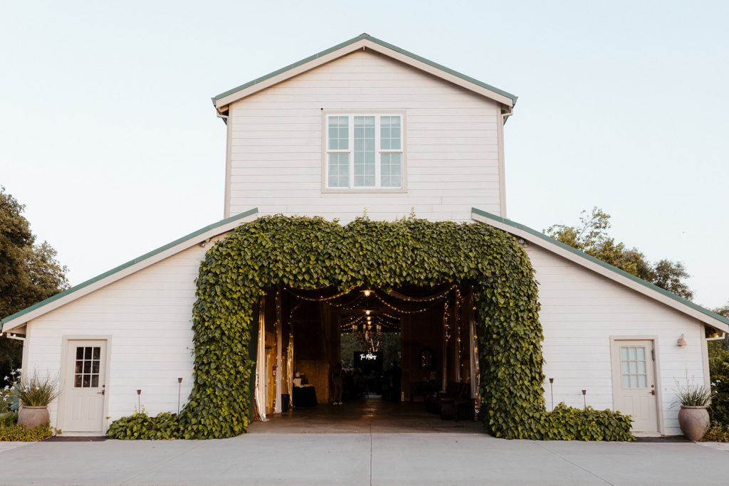 Sacramento wedding, sacramento wedding photographer, river highlands ranch, river highlands ranch wedding, barn wedding sacramento, rustic wedding venue sacramento, best places to get married in sacramento, vineyard wedding sacramento, sacramento winery wedding, northern california barn wedding venues, rachel christopherson photography