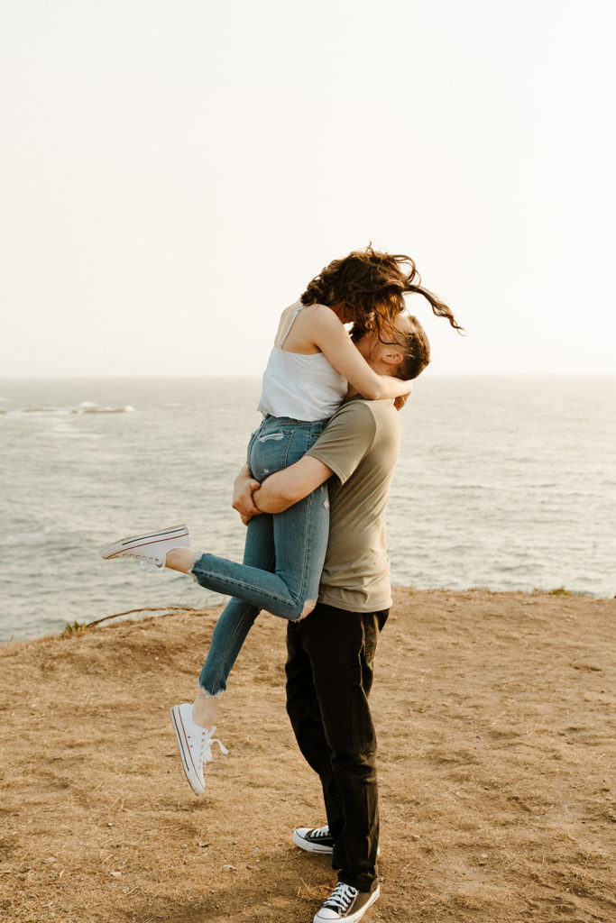 Fort Bragg-Mendocino-Northern CA-Nor Cal-engagement photos-coastal cliffs-ocean engagement photos-what to wear for engagement photos