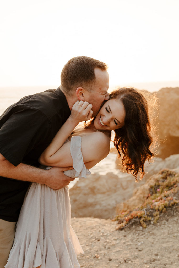 Fort Bragg-Mendocino-Northern CA-Nor Cal-engagement photos-coastal cliffs-ocean engagement photos-what to wear for engagement photos-golden hour-cliffside engagement photos
