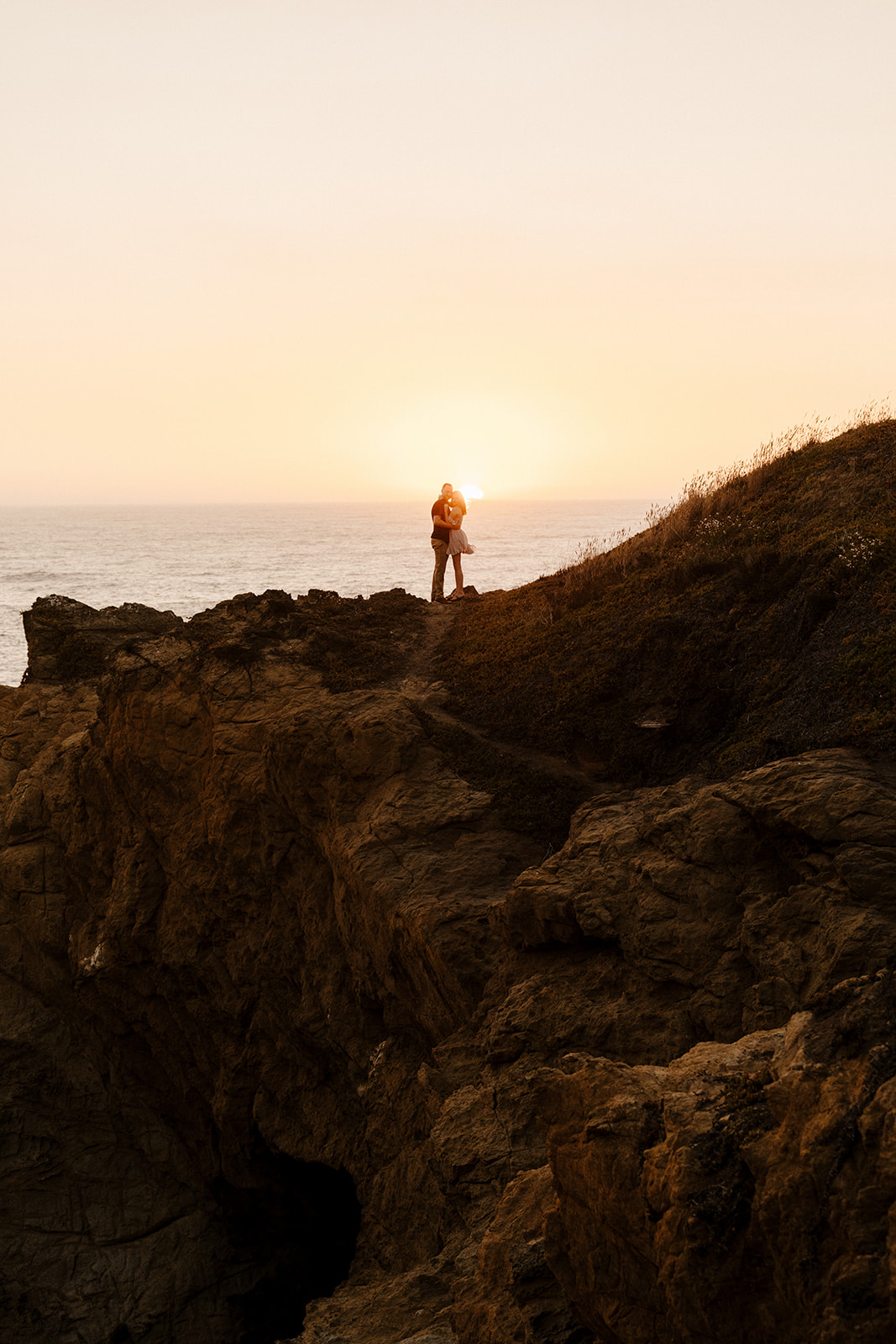Fort Bragg-Mendocino-Northern CA-Nor Cal-engagement photos-coastal cliffs-ocean engagement photos-what to wear for engagement photos