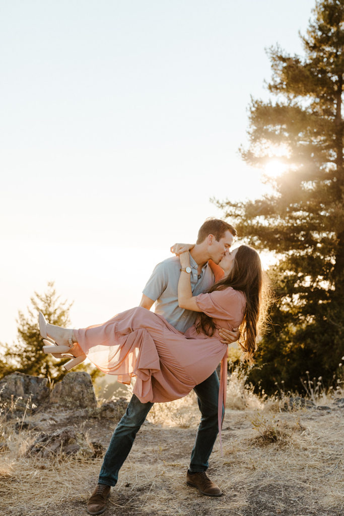 Rachel Christopherson Photography-Engagement Photographer-Mt. Tam engagement photos-muir woods engagement photos-bay area engagement photos-San francisco engagement-nor cal engagement-what to wear for engagement-Golden Hour-Sun Flares