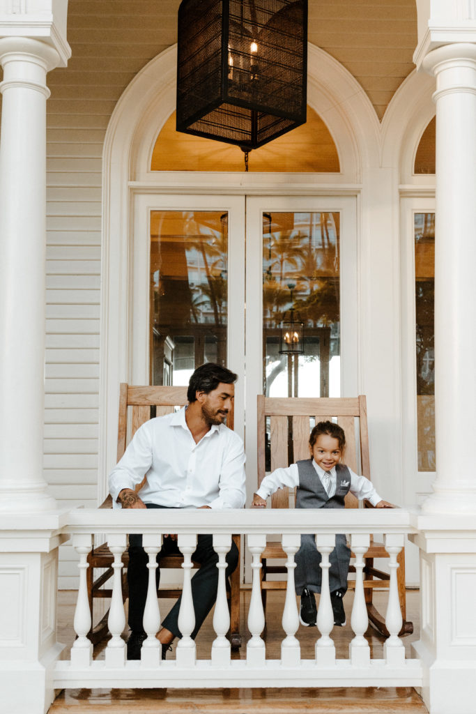 oahu family photos -  hawaii family photos - waikiki family photos - vintage family photoshoot - oahu photographer - hawaii photographer - waikiki photographer - city family photos - adorable family photos - rachelchristophersonphotos