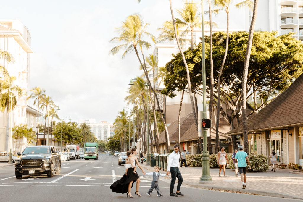 oahu family photos -  hawaii family photos - waikiki family photos - vintage family photoshoot - oahu photographer - hawaii photographer - waikiki photographer - city family photos - adorable family photos - rachelchristophersonphotos