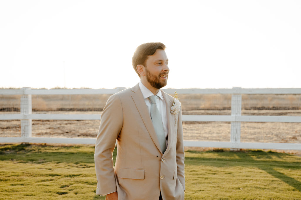 rachelchristophersonphotography-northern califorrnia wedding-traditional wedding-nor cal wedding-traditional ceremony-northern california wedding photographer-sacramento wedding-sacramento wedding photographer-ranch wedding-golden hour-lacey wedding dress-beige grooms suit-long train veil-bridal veil