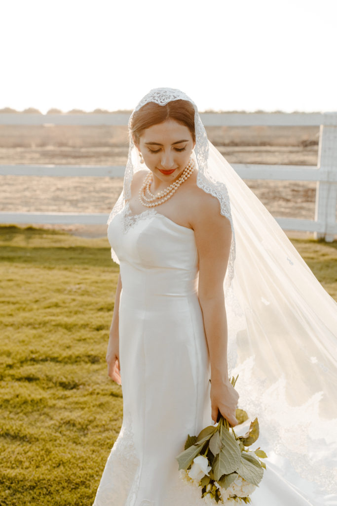 rachelchristophersonphotography-northern califorrnia wedding-traditional wedding-nor cal wedding-traditional ceremony-northern california wedding photographer-sacramento wedding-sacramento wedding photographer-ranch wedding-golden hour-lacey wedding dress-beige grooms suit-long train veil-bridal veil