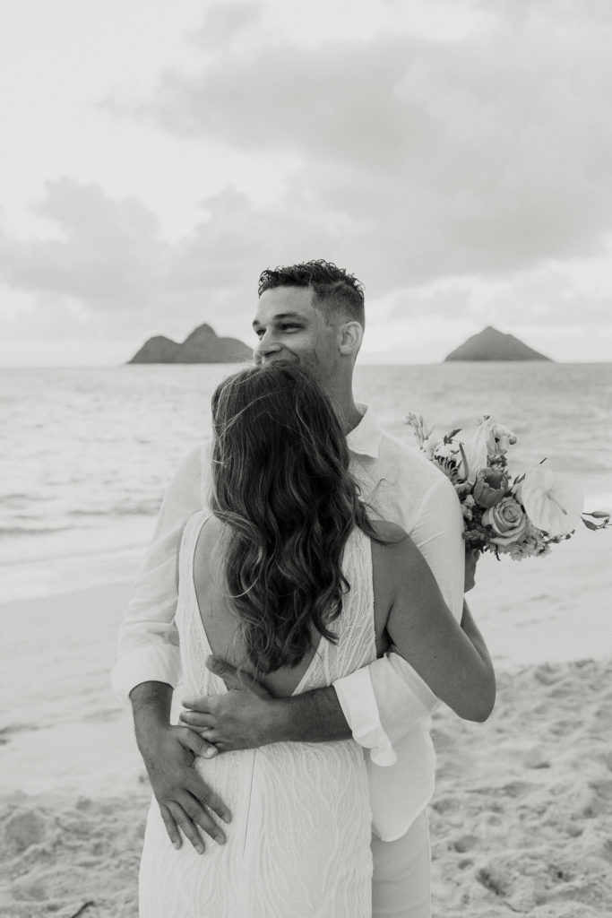Rachel Christopherson Photograohy - Oahu elopement photographer, Kauai elopement photographer, Maui elopement photographer, beach elopement, tropical elopement, boho elopement. Hawaii Elopement, Hawaii Elopement Photographer, Hawaii Elopement Photographer, Sacramento Elopement Photographer