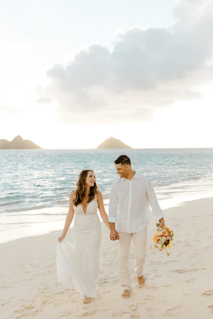 Rachel Christopherson Photograohy - Oahu elopement photographer, Kauai elopement photographer, Maui elopement photographer, beach elopement, tropical elopement, boho elopement. Hawaii Elopement, Hawaii Elopement Photographer, Hawaii Elopement Photographer, Sacramento Elopement Photographer