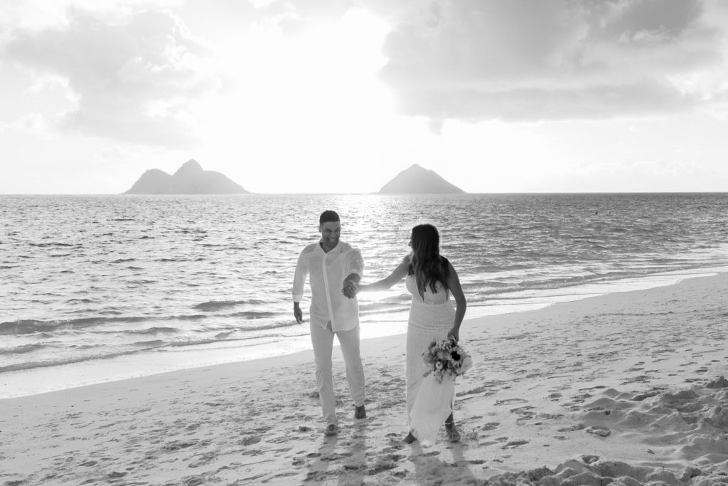 Rachel Christopherson Photograohy - Oahu elopement photographer, Kauai elopement photographer, Maui elopement photographer, beach elopement, tropical elopement, boho elopement. Hawaii Elopement, Hawaii Elopement Photographer, Hawaii Elopement Photographer, Sacramento Elopement Photographer