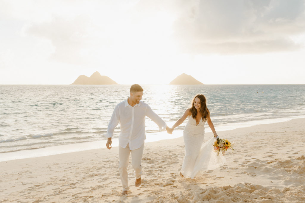 Rachel Christopherson Photograohy - Oahu elopement photographer, Kauai elopement photographer, Maui elopement photographer, beach elopement, tropical elopement, boho elopement. Hawaii Elopement, Hawaii Elopement Photographer, Hawaii Elopement Photographer, Sacramento Elopement Photographer