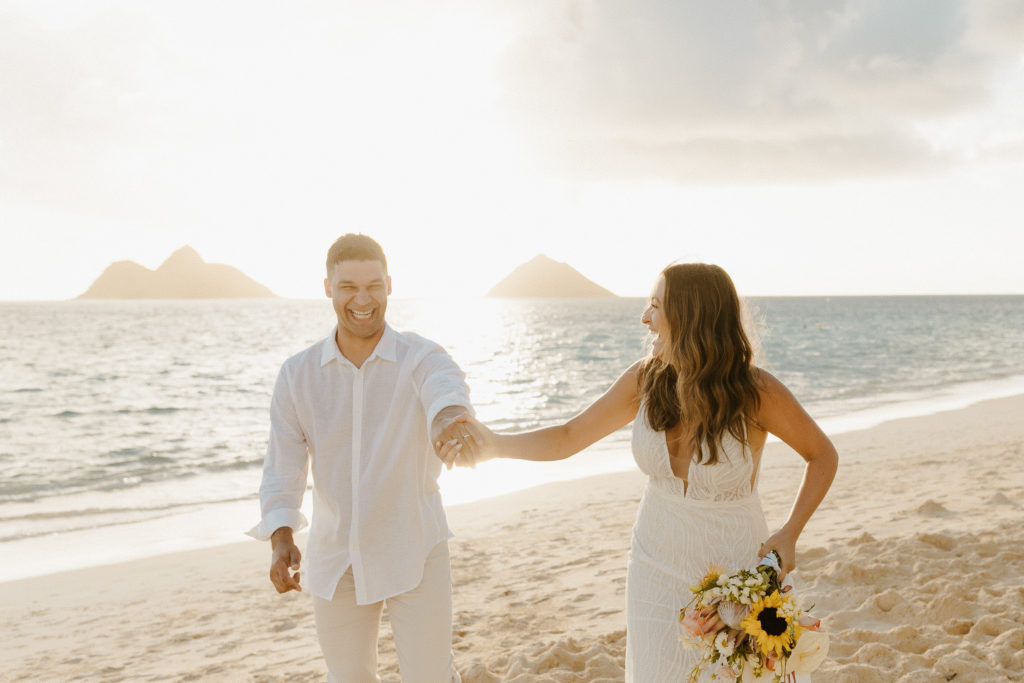 Rachel Christopherson Photograohy - Oahu elopement photographer, Kauai elopement photographer, Maui elopement photographer, beach elopement, tropical elopement, boho elopement. Hawaii Elopement, Hawaii Elopement Photographer, Hawaii Elopement Photographer, Sacramento Elopement Photographer