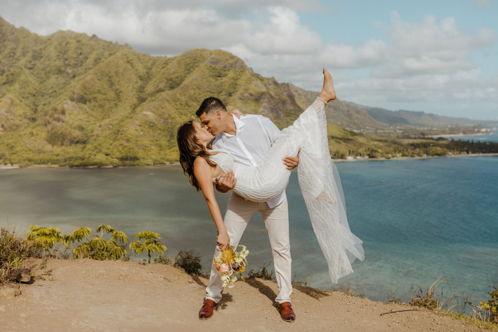 Rachel Christopherson Photograohy - Oahu elopement photographer, Kauai elopement photographer, Maui elopement photographer, beach elopement, tropical elopement, boho elopement. Hawaii Elopement, Hawaii Elopement Photographer, Hawaii Elopement Photographer, hoomaluhia botanical gardens, Sacramento Elopement Photographer