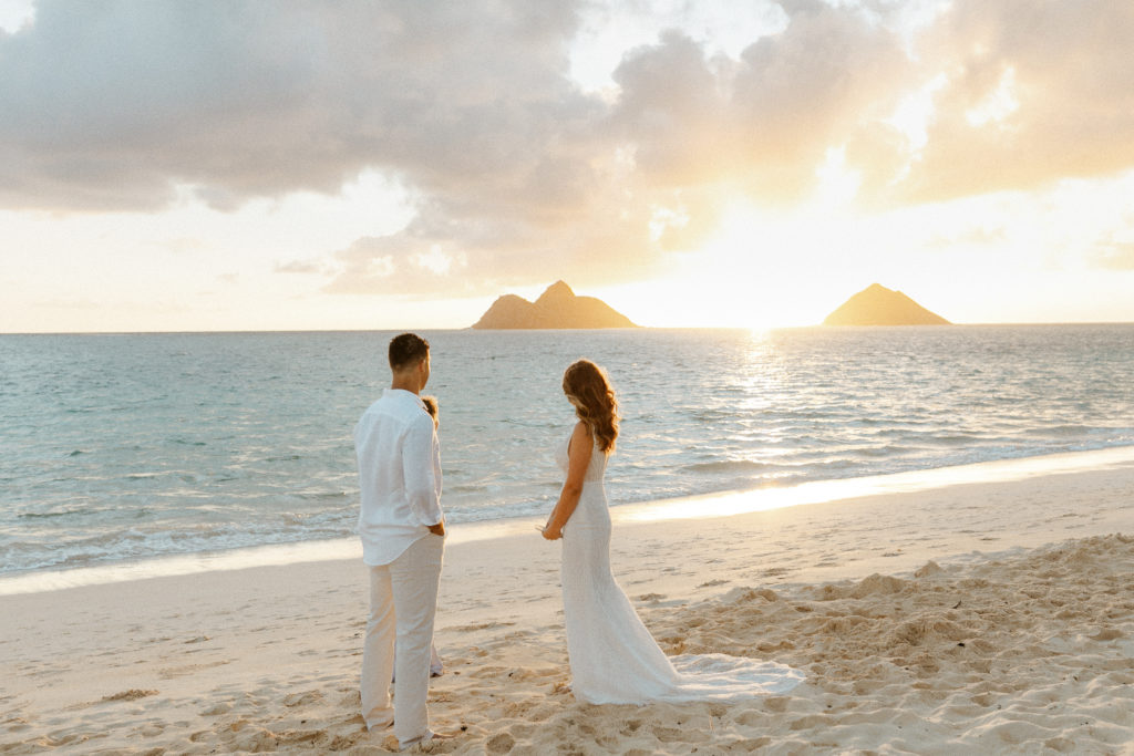Rachel Christopherson Photograohy - Oahu elopement photographer, Kauai elopement photographer, Maui elopement photographer, beach elopement, tropical elopement, boho elopement. Hawaii Elopement, Hawaii Elopement Photographer, Hawaii Elopement Photographer, Sacramento Elopement Photographer