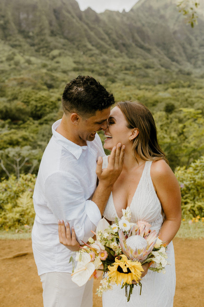 Rachel Christopherson Photograohy - Oahu elopement photographer, Kauai elopement photographer, Maui elopement photographer, beach elopement, tropical elopement, boho elopement. Hawaii Elopement, Hawaii Elopement Photographer, Hawaii Elopement Photographer, hoomaluhia botanical gardens, Sacramento Elopement Photographer