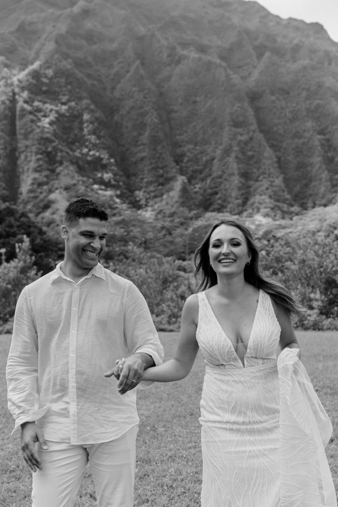 Rachel Christopherson Photograohy - Oahu elopement photographer, Kauai elopement photographer, Maui elopement photographer, beach elopement, tropical elopement, boho elopement. Hawaii Elopement, Hawaii Elopement Photographer, Hawaii Elopement Photographer, hoomaluhia botanical gardens, Sacramento Elopement Photographer