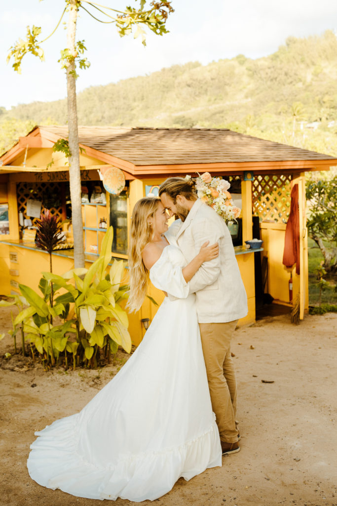 Rachel Christopherson Photography - Hawaii elopement photographer, Kaui elopement, Oahu elopement, Maui elopement, Sunrise Shack Oahu, untraditional elopements, Elopement photographer, elopement photos, oahu elopement photographer, maui elopement photographer, kaui elopement photographer, unique elopement, 