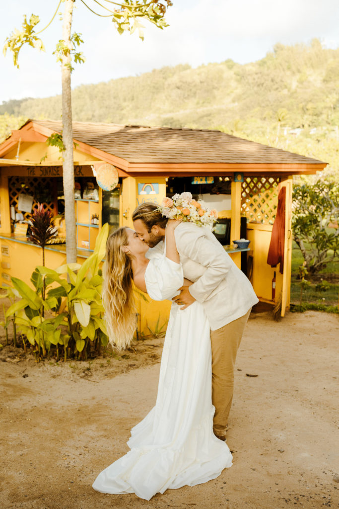 Rachel Christopherson Photography - Hawaii elopement photographer, Kaui elopement, Oahu elopement, Maui elopement, Sunrise Shack Oahu, untraditional elopements, Elopement photographer, elopement photos, oahu elopement photographer, maui elopement photographer, kaui elopement photographer, unique elopement, 