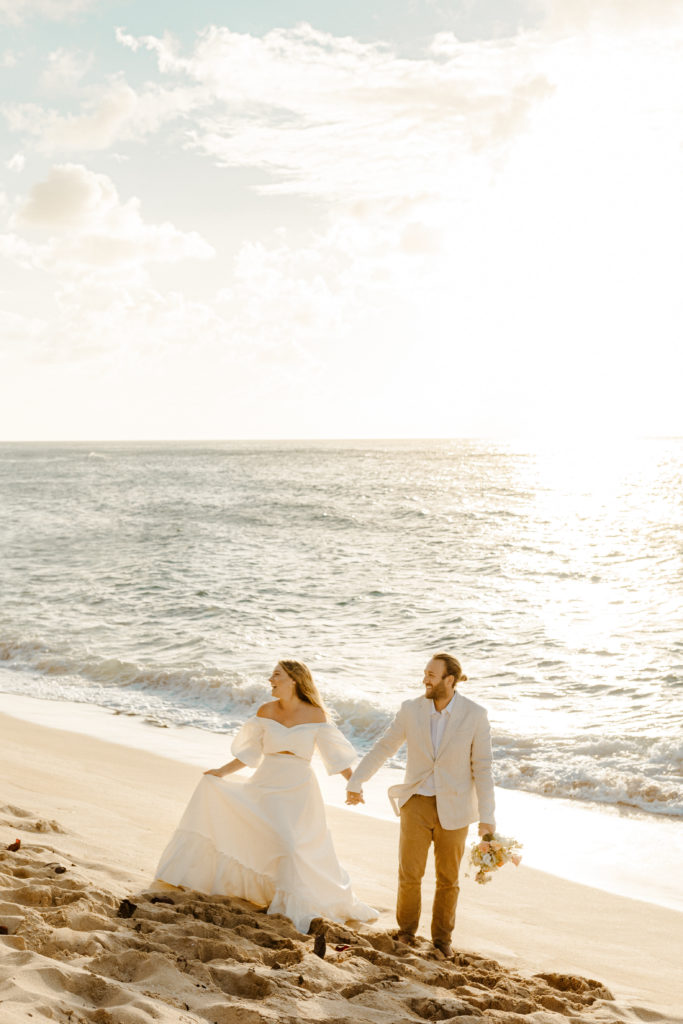 Rachel Christopherson Photography - Hawaii elopement photographer, Kaui elopement, Oahu elopement, Maui elopement, Sunrise Shack Oahu, untraditional elopements, Elopement photographer, elopement photos, oahu elopement photographer, maui elopement photographer, kaui elopement photographer, unique elopement, 