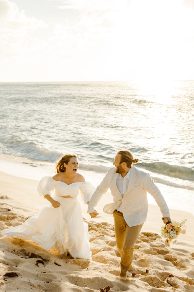 Rachel Christopherson Photography - Hawaii elopement photographer, Kaui elopement, Oahu elopement, Maui elopement, Sunrise Shack Oahu, untraditional elopements, Elopement photographer, elopement photos, oahu elopement photographer, maui elopement photographer, kaui elopement photographer, unique elopement, 