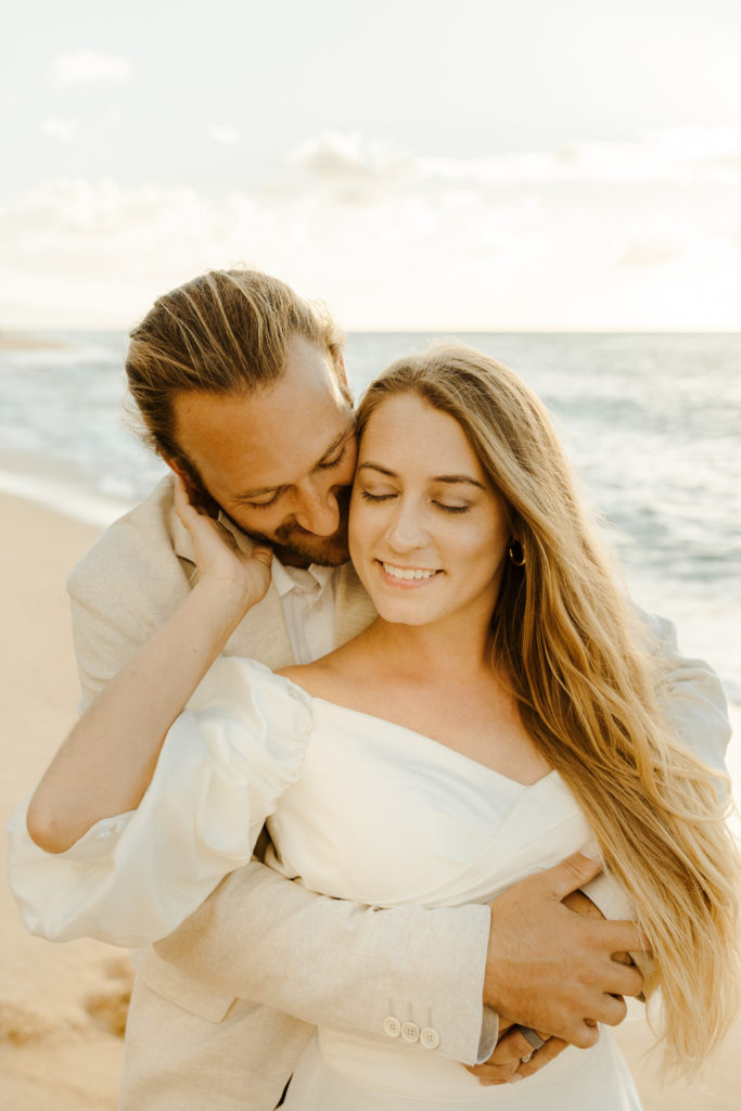 Rachel Christopherson Photography - Hawaii elopement photographer, Kaui elopement, Oahu elopement, Maui elopement, Sunrise Shack Oahu, untraditional elopements, Elopement photographer, elopement photos, oahu elopement photographer, maui elopement photographer, kaui elopement photographer, unique elopement, 